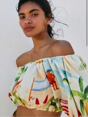 FARM Rio Cream Off-Shoulder Tropical Print Crop Top